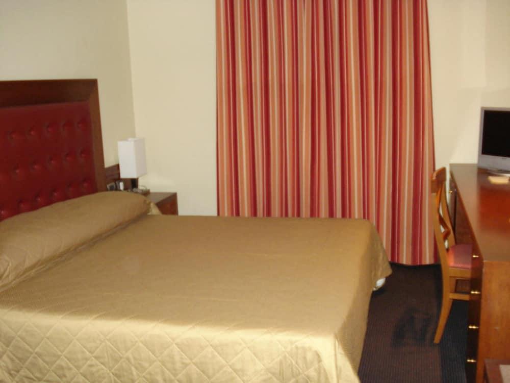Santa Caterina Park Hotel Sarzana Esterno foto