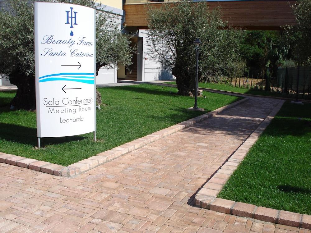 Santa Caterina Park Hotel Sarzana Esterno foto