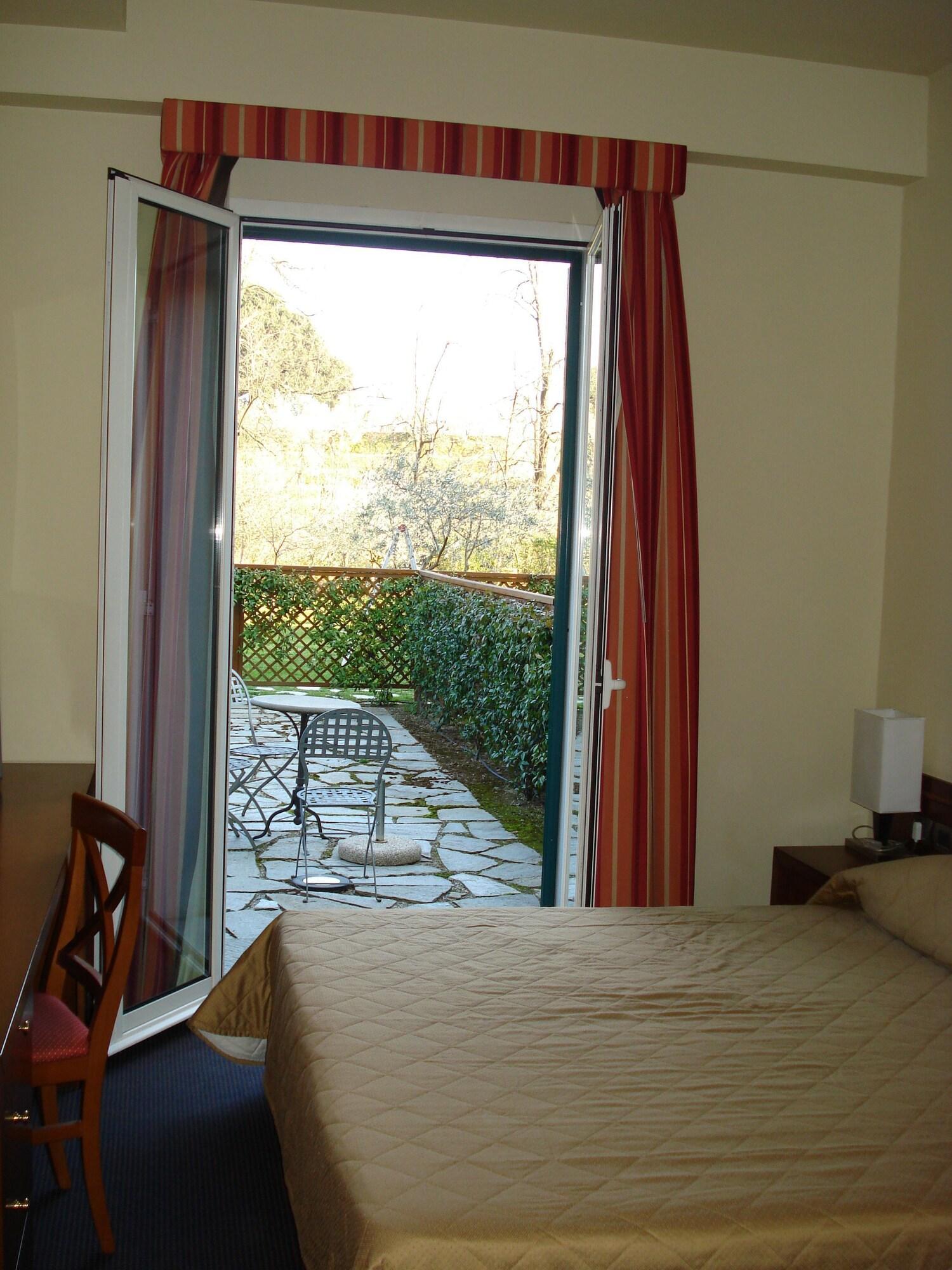 Santa Caterina Park Hotel Sarzana Esterno foto