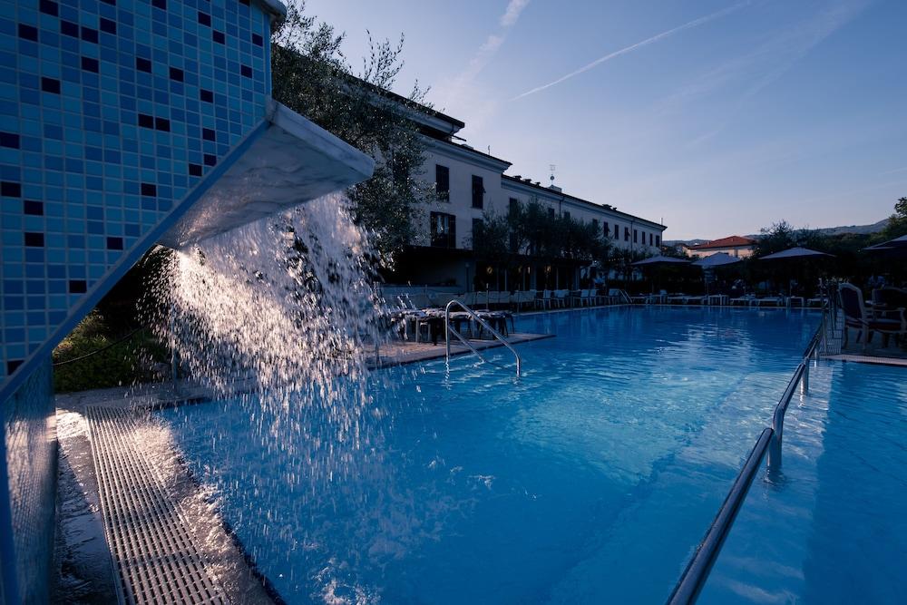 Santa Caterina Park Hotel Sarzana Esterno foto