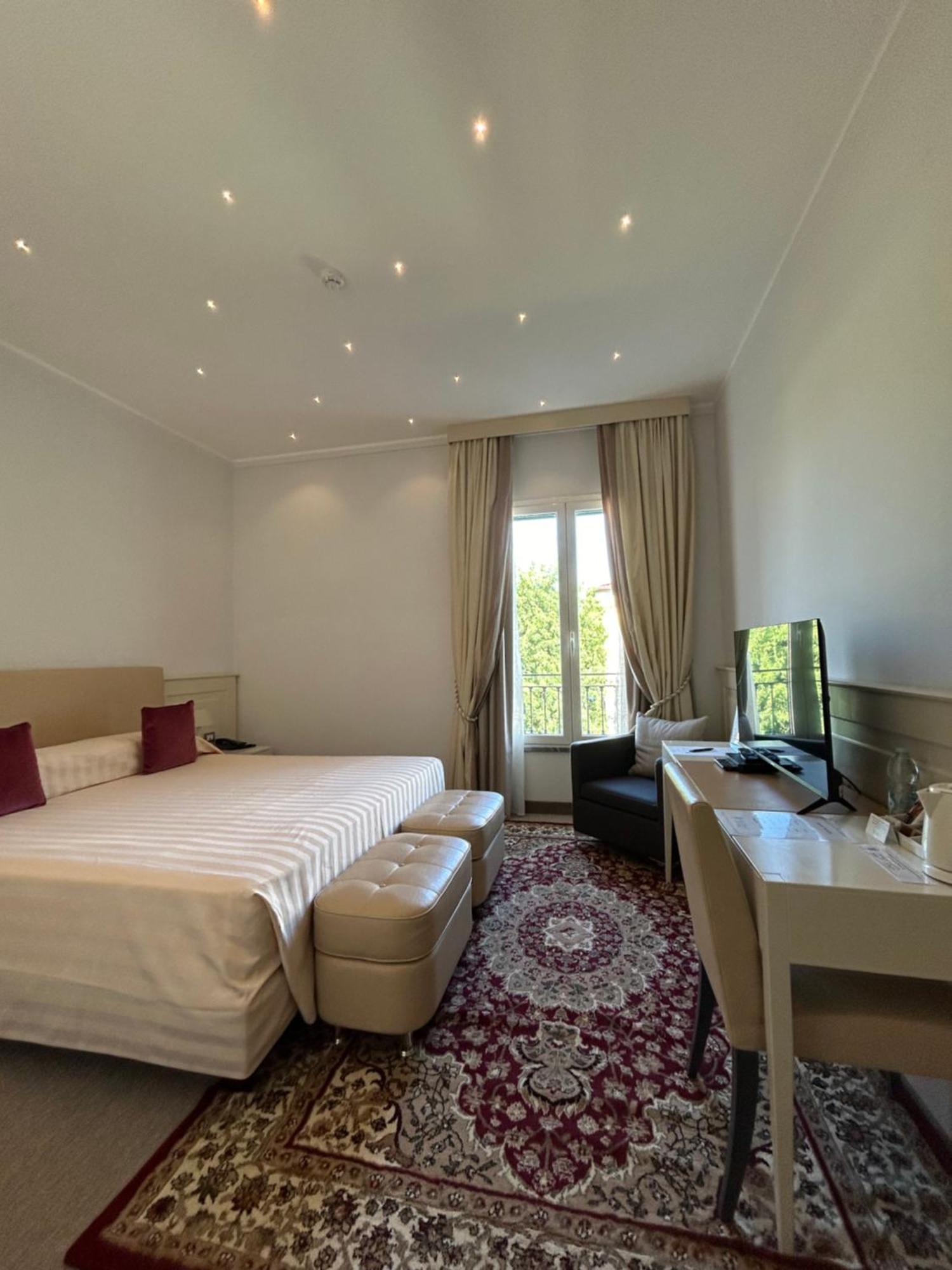 Santa Caterina Park Hotel Sarzana Esterno foto