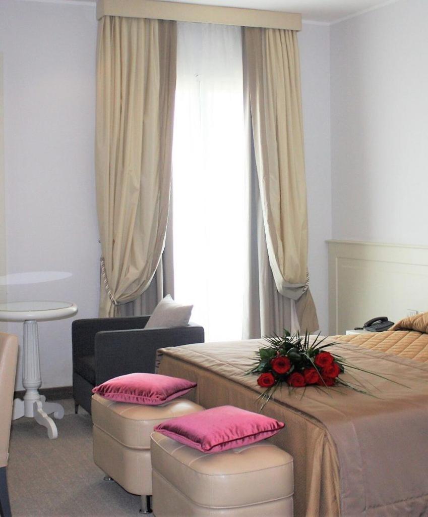 Santa Caterina Park Hotel Sarzana Esterno foto